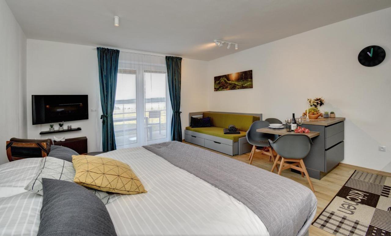 Apartman Lipno - Dve Zatoky Frymburk Extérieur photo